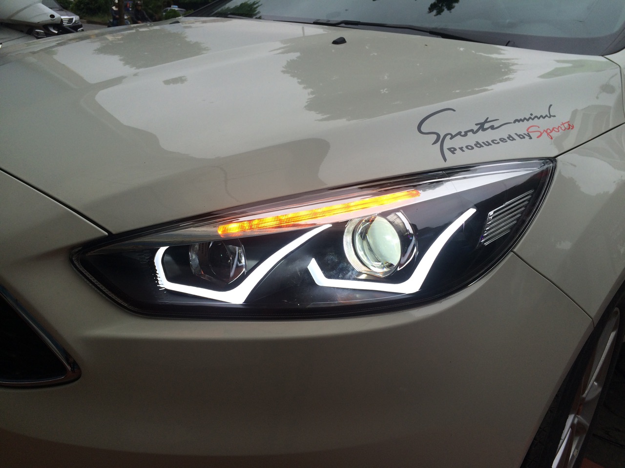 Focus 2014 lắp đèn pha nguyên bộ mẫu mercedes
