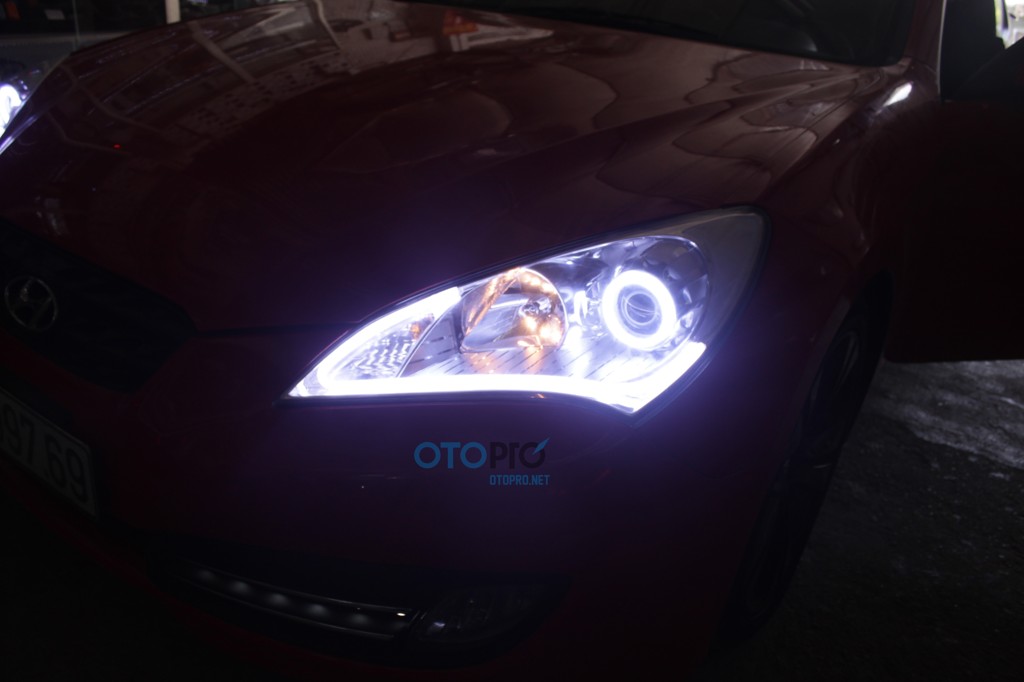 Độ LED mí khối Silicon trắng vàng, vòng Angle eye mẫu BMW cho Genesis