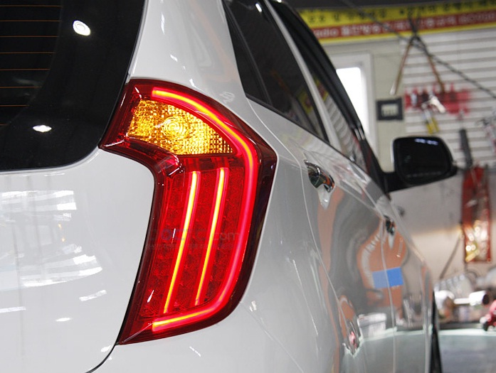 Đèn hậu LED nguyên bộ cho xe Kia Morning 2012