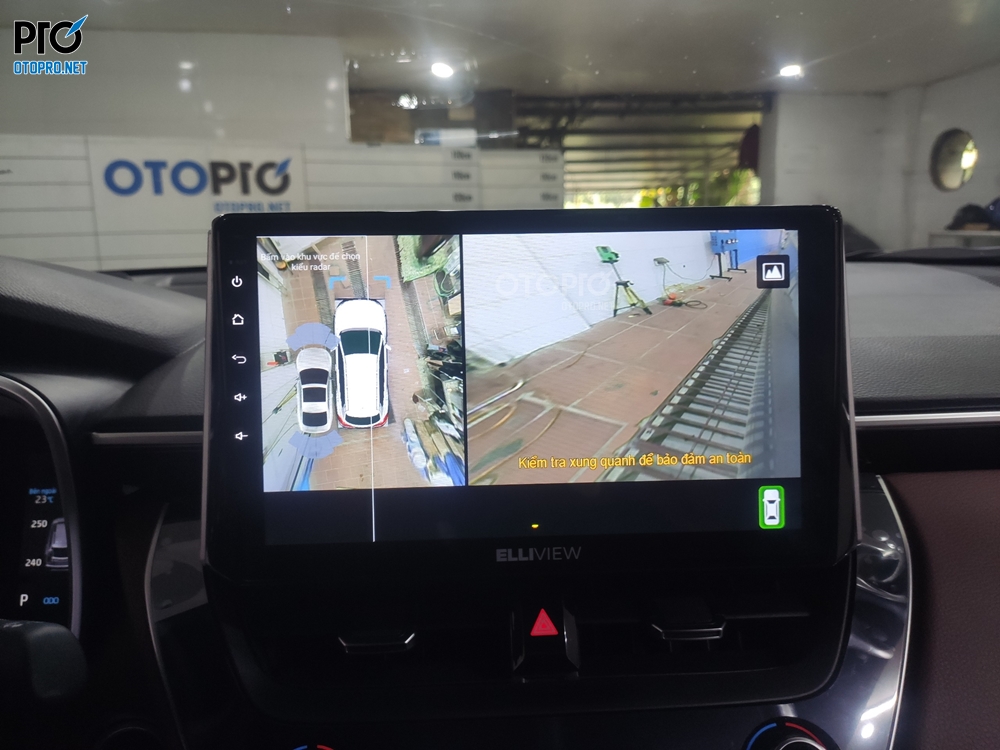 Màn hình android tích hợp camera 360 Elliview U4 cho Toyota Cross 2020