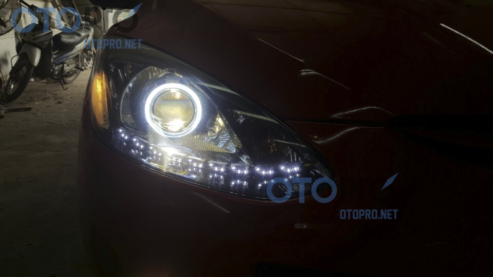 Mazda 2 2012 độ bi xenon, angel eyes, LED mí Transformer