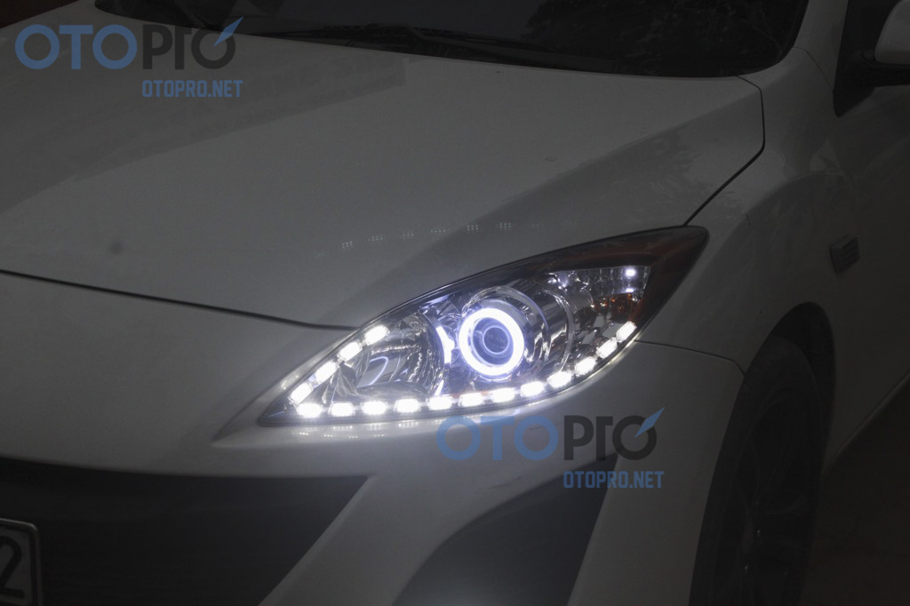 Độ dải LED mí khối thuỷ tinh, angel eyes khối Mazda 3 2011