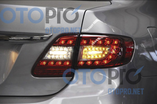 Đèn hậu độ LED nguyên bộ cho xe Corolla Altis 2010-2012