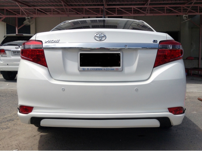 Body Kits  xe Vios 2013 mẫu Camry style